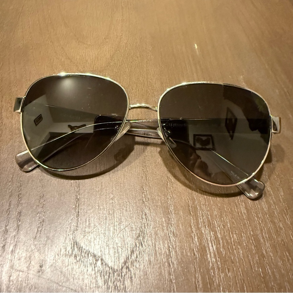 Coach Women's Polarized Aviator Sunglasses - Picture 10 of 10